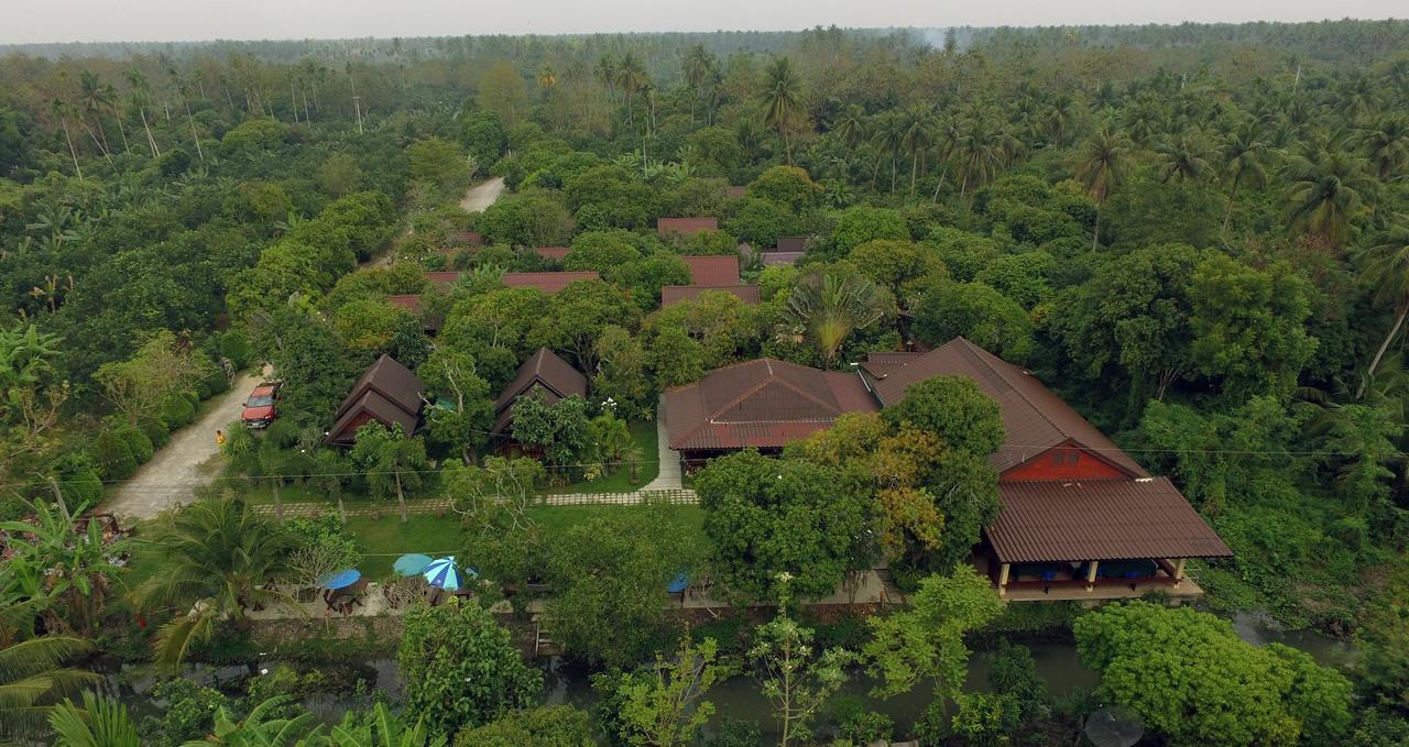 Baansuan Lychee Maeklong Resort Ampawa Amphawa Exterior photo