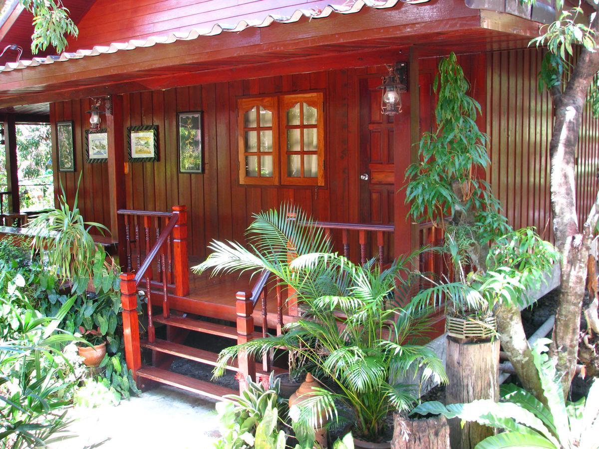 Baansuan Lychee Maeklong Resort Ampawa Amphawa Exterior photo
